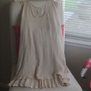 Melissa McCarthy Seven7 very flowy tank shirt